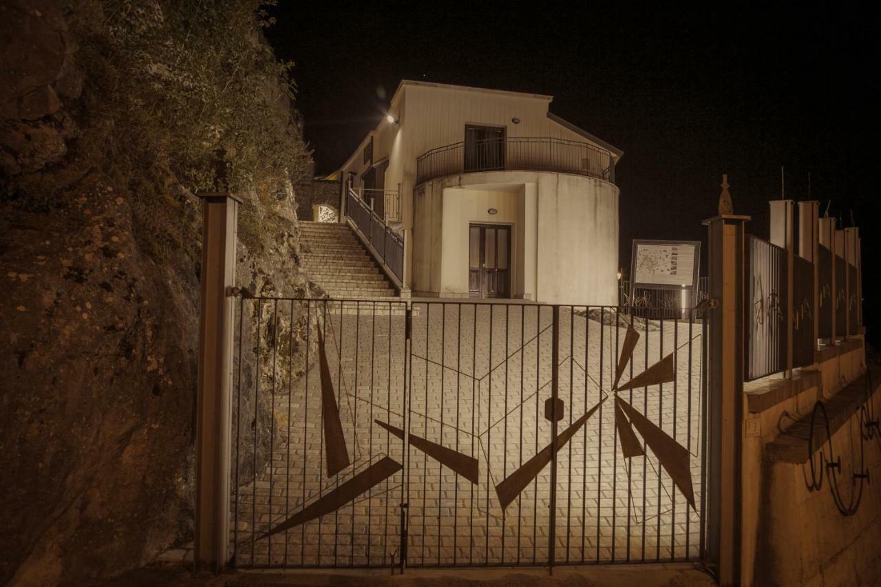 Ostello Della Gioventu Massimo Troisi Oliveto Citra Zewnętrze zdjęcie